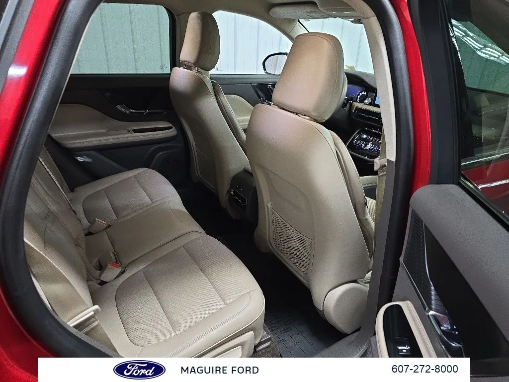 Used 2022 Red Lincoln Standard image 20