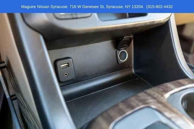 Used 2016 Green GMC SLT image 33