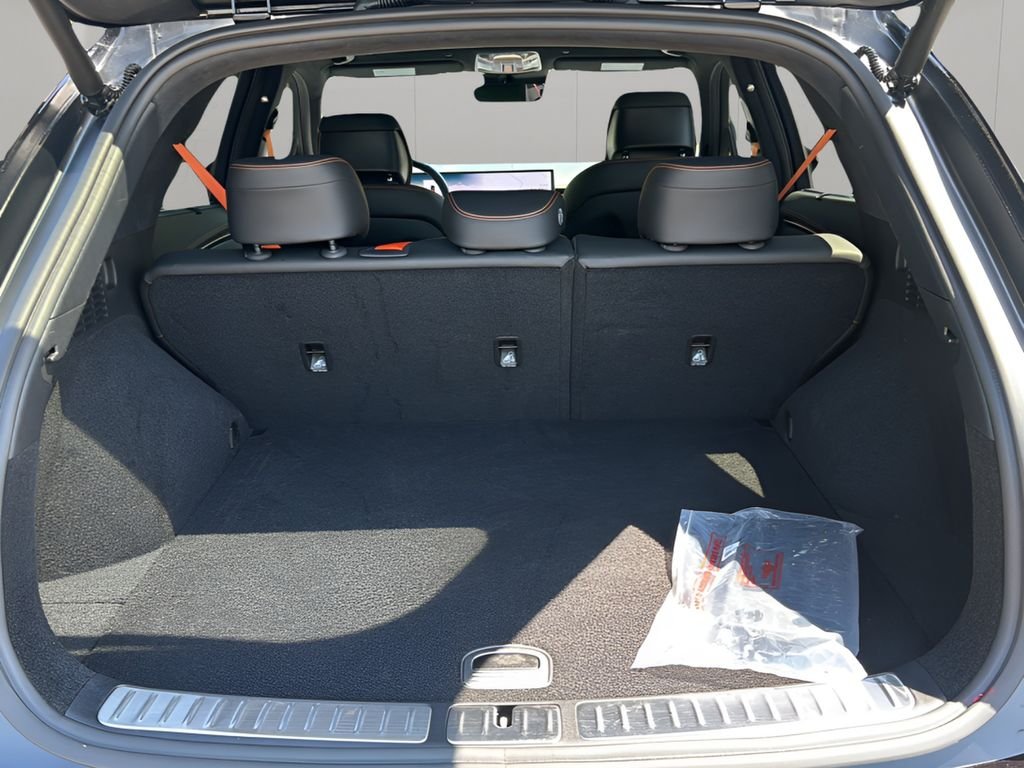 2026 GENESIS GV70 Sport Prestige - Photo 9