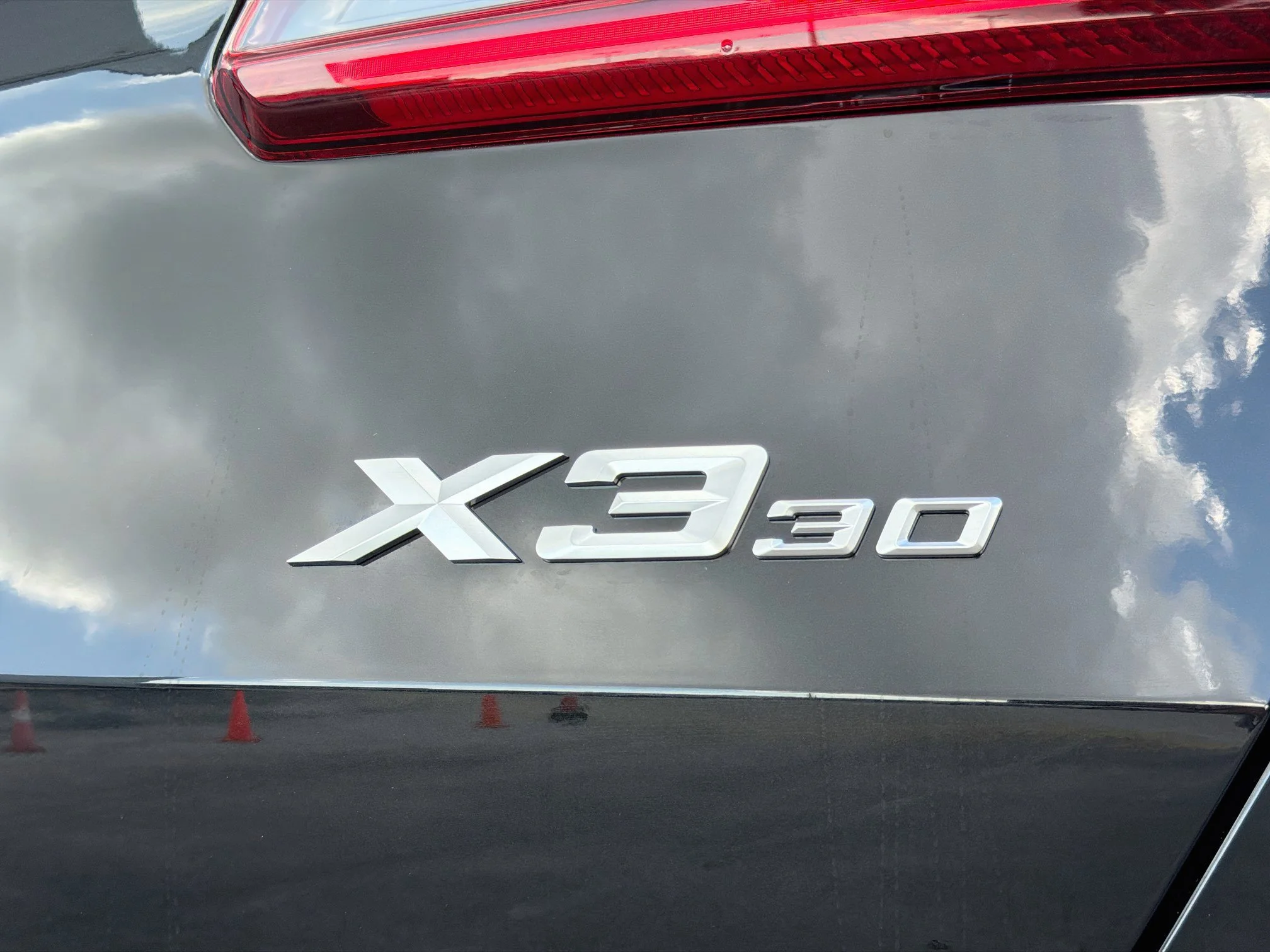 New 2026 Black Sapphire Metallic BMW 30 xDrive image 11