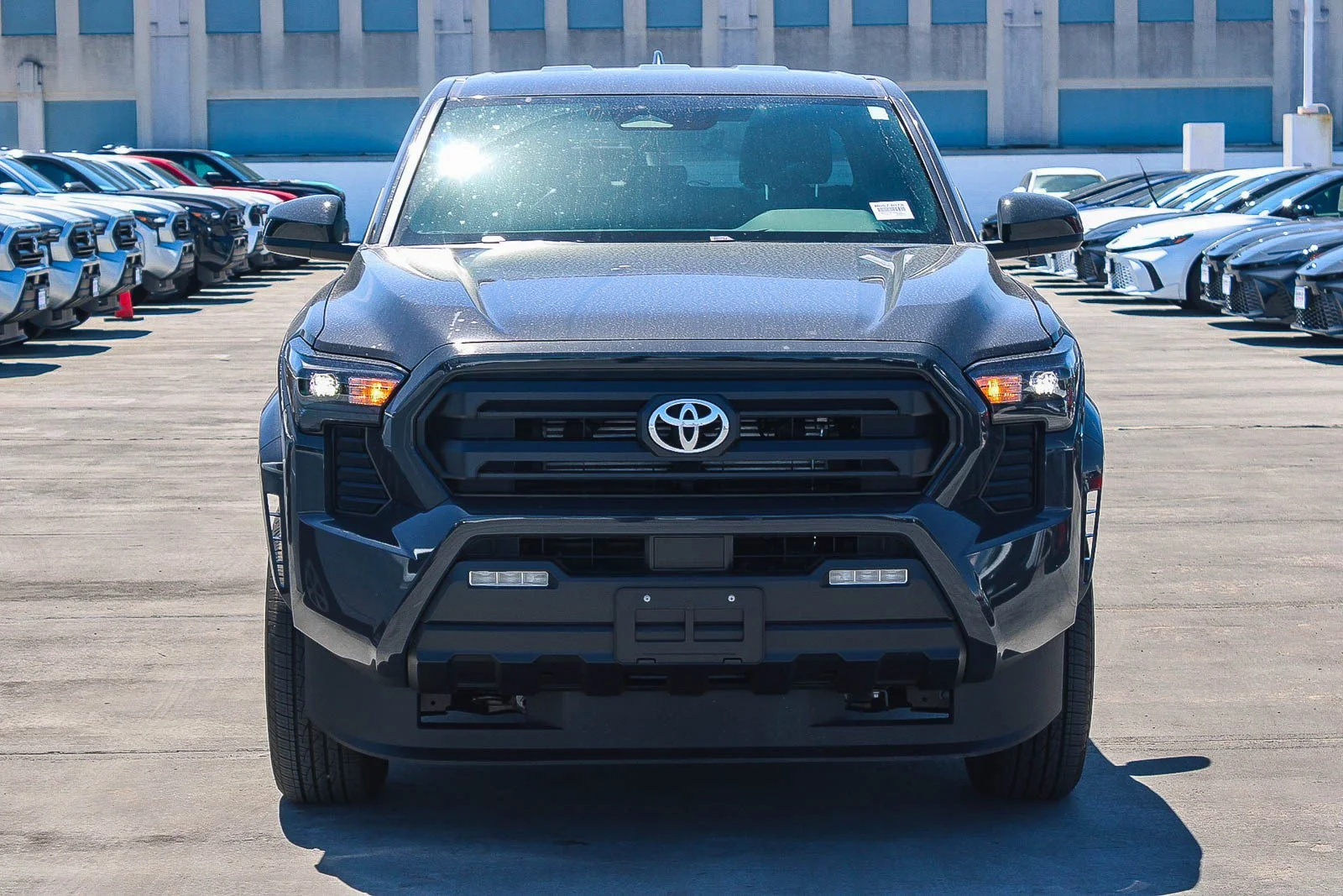 2026 Toyota Tacoma SR5 - Photo 2