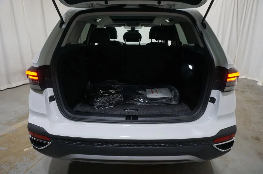 New 2026 White Volkswagen 1.5T SEL image 24