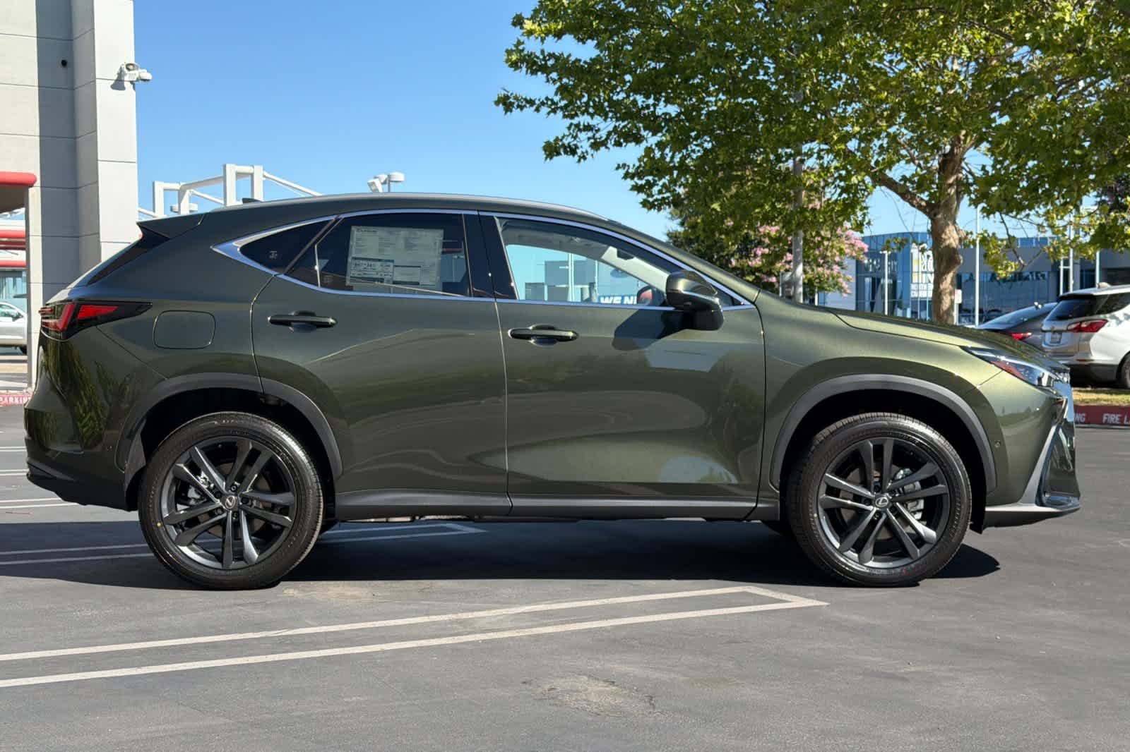 New 2026 Nori Green Pearl Lexus NX 450h+ LUXURY AWD image 6