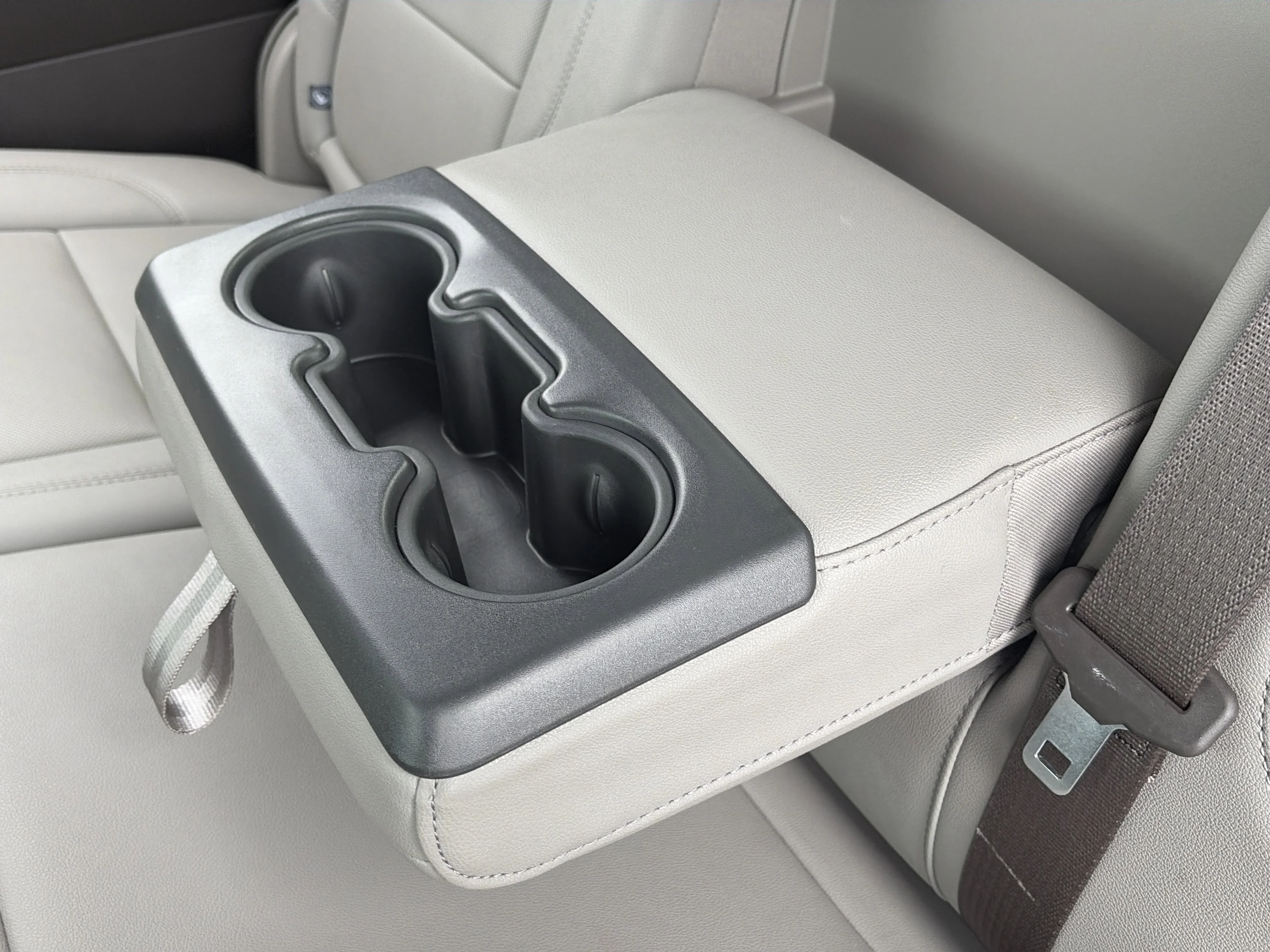 2024 GMC Sierra 1500 SLT - Photo 23