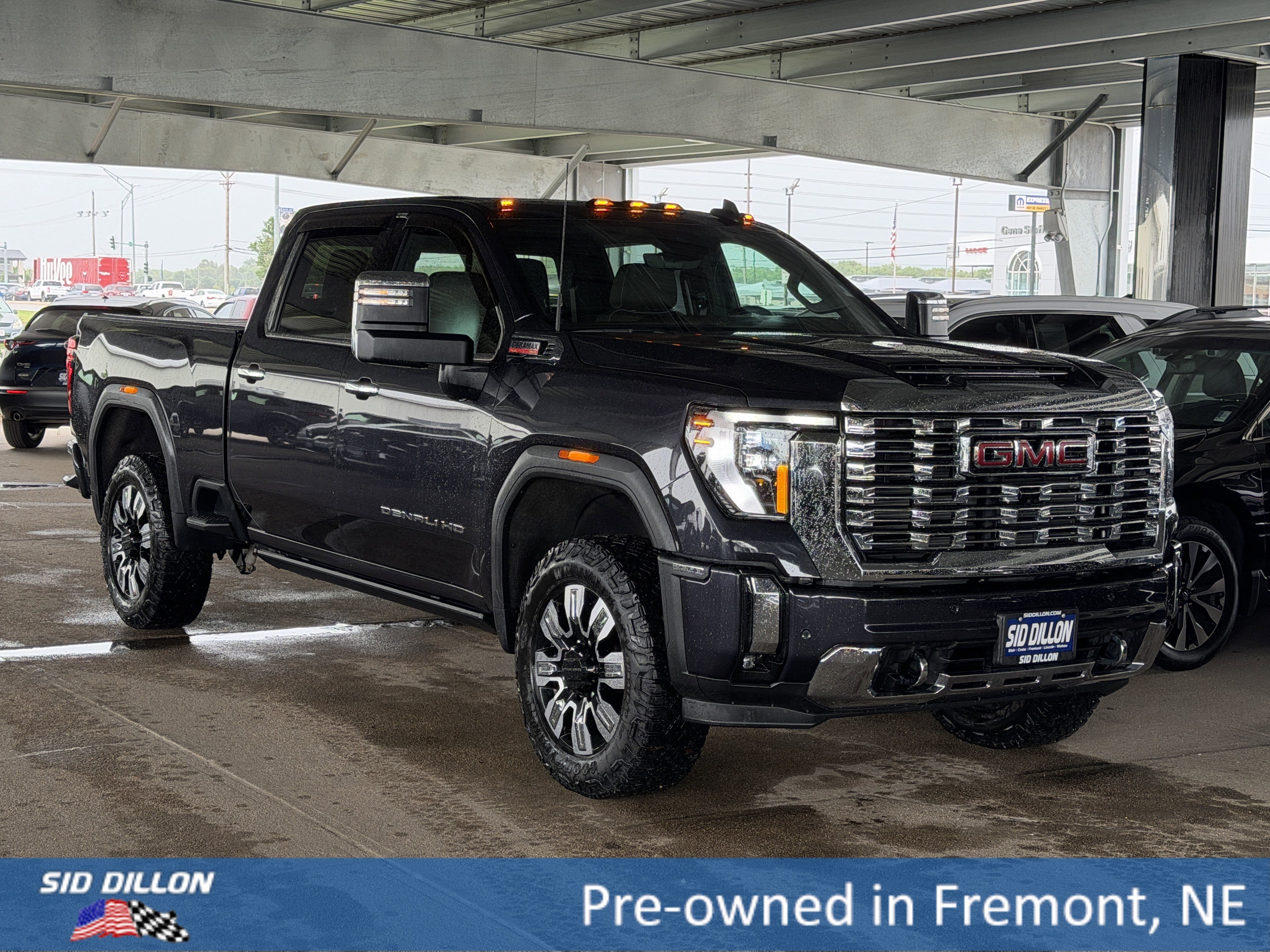 Used 2025 Titanium Rush Metallic GMC Denali image 2