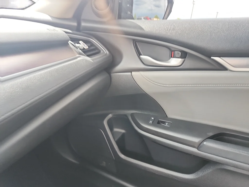 Used 2018 Modern Steel Metallic Honda EX-L image 26