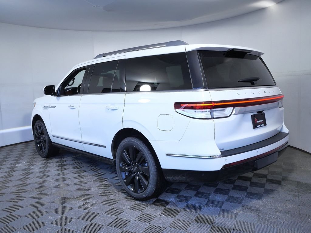 Used 2023 White Lincoln Reserve image 6