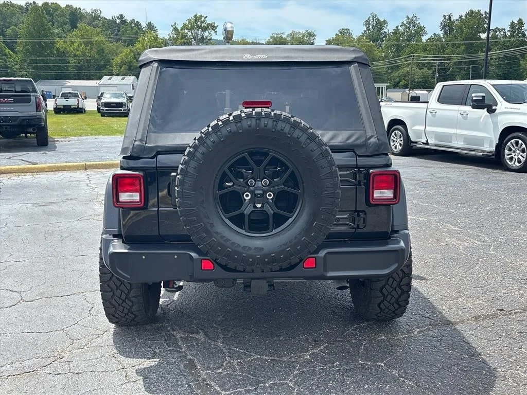 Used 2025 Black Jeep Willys image 6