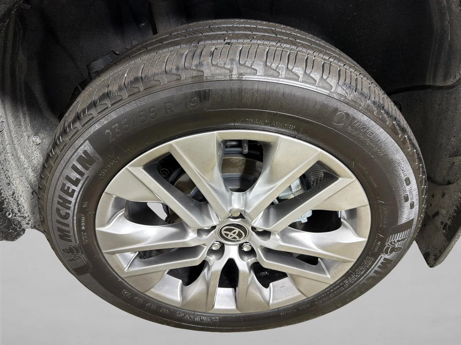 Used 2024 Wind Chill Pearl [ Toyota Limited image 21