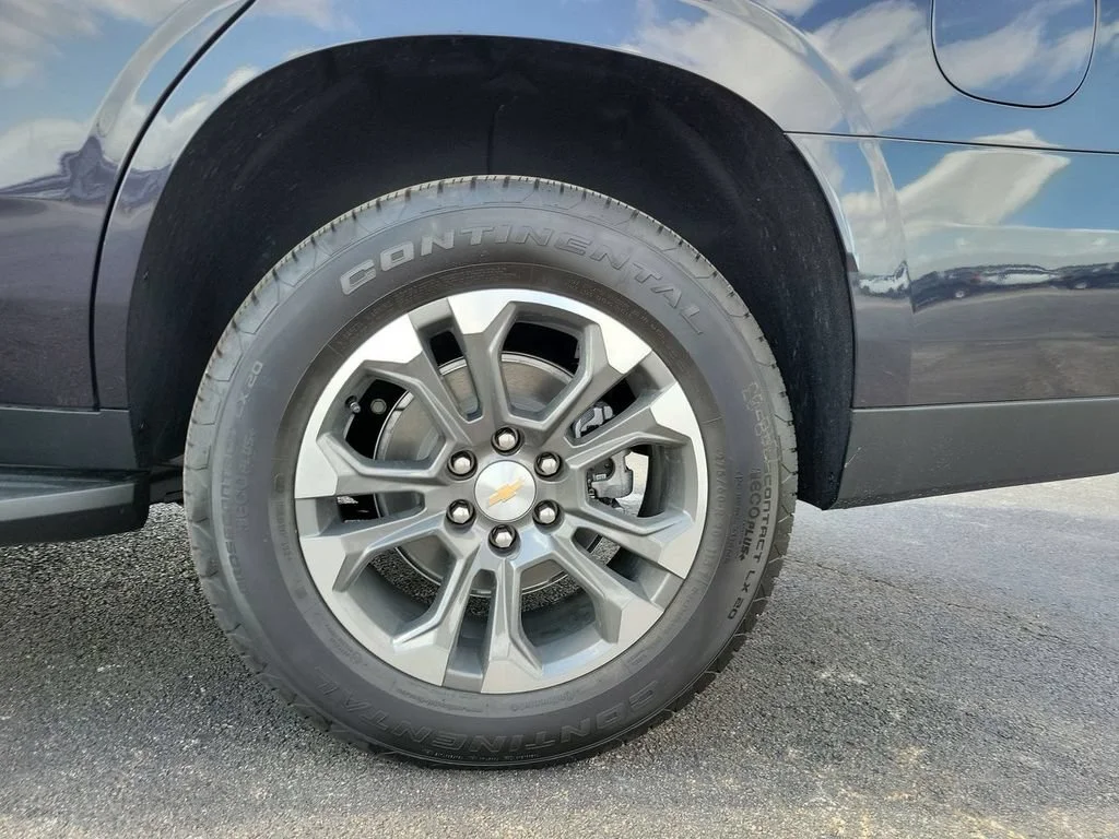 New 2026 Dark Ash Metallic Chevrolet LT image 34