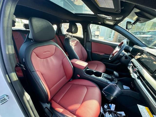 New 2026 Snow White Pearl Kia GT-Line image 30