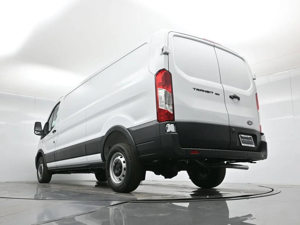 New 2026 White Ford Base image 48