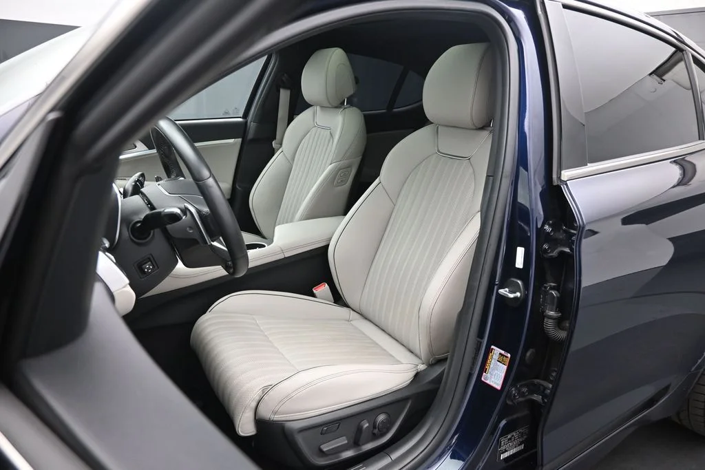 Used 2023 Blue Genesis 3.3T image 9
