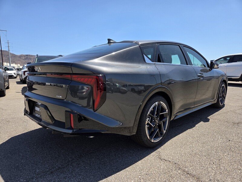 New 2026 Interstellar Gray Kia GT-Line image 3