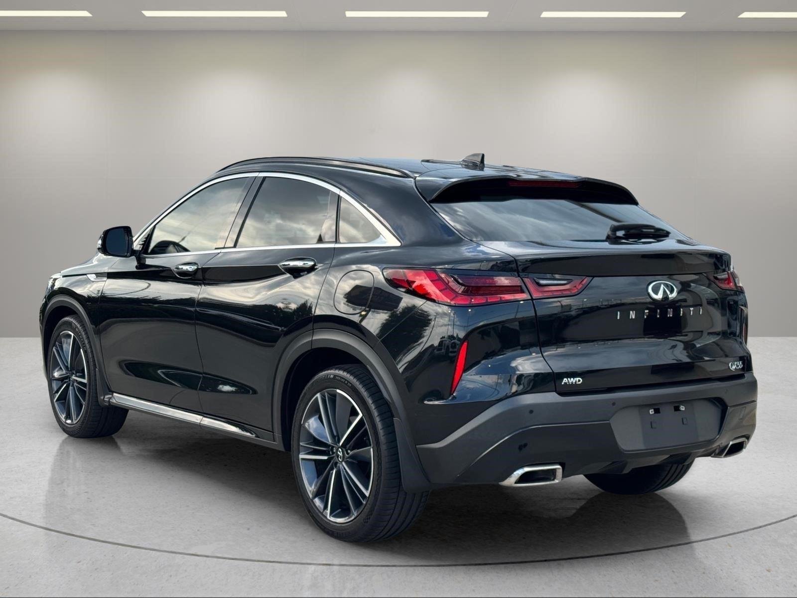 Used 2023 Mineral Black INFINITI SENSORY image 3