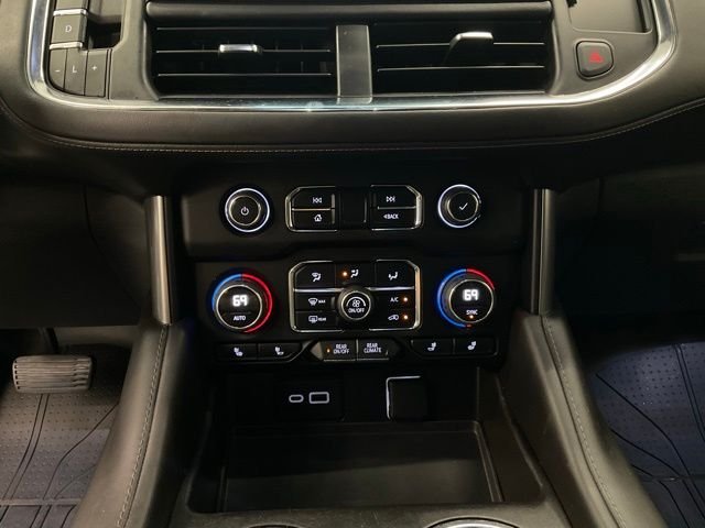 Used 2023 Black Chevrolet Z71 image 20
