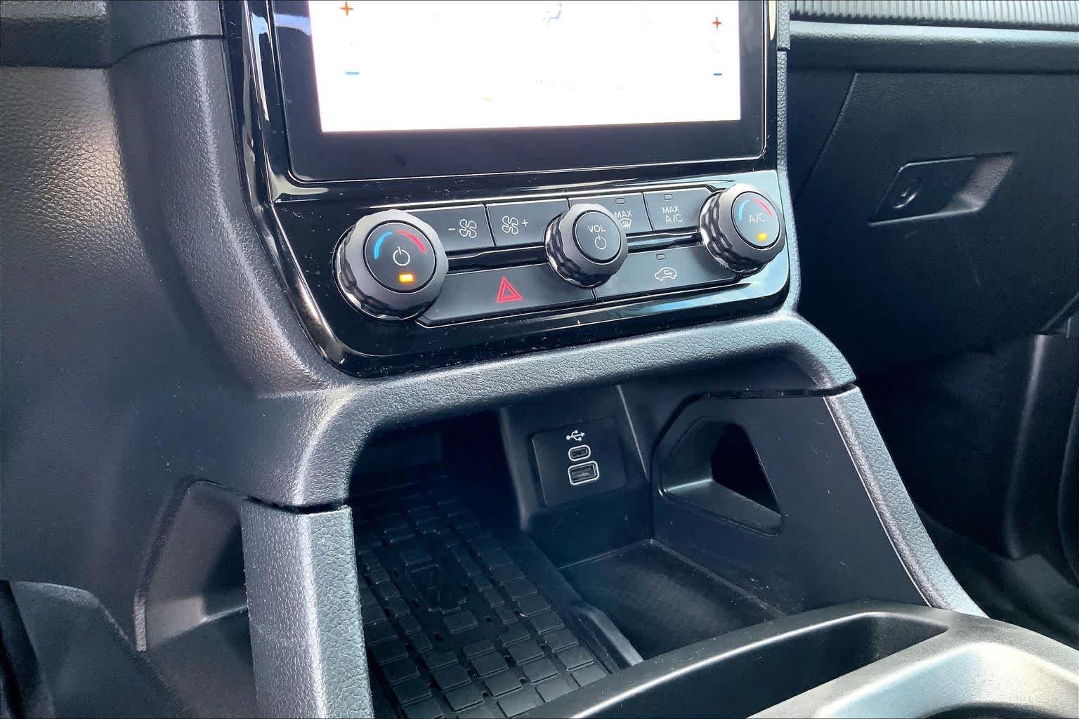 Used 2024 Carbonized Gray Ford XLT image 34