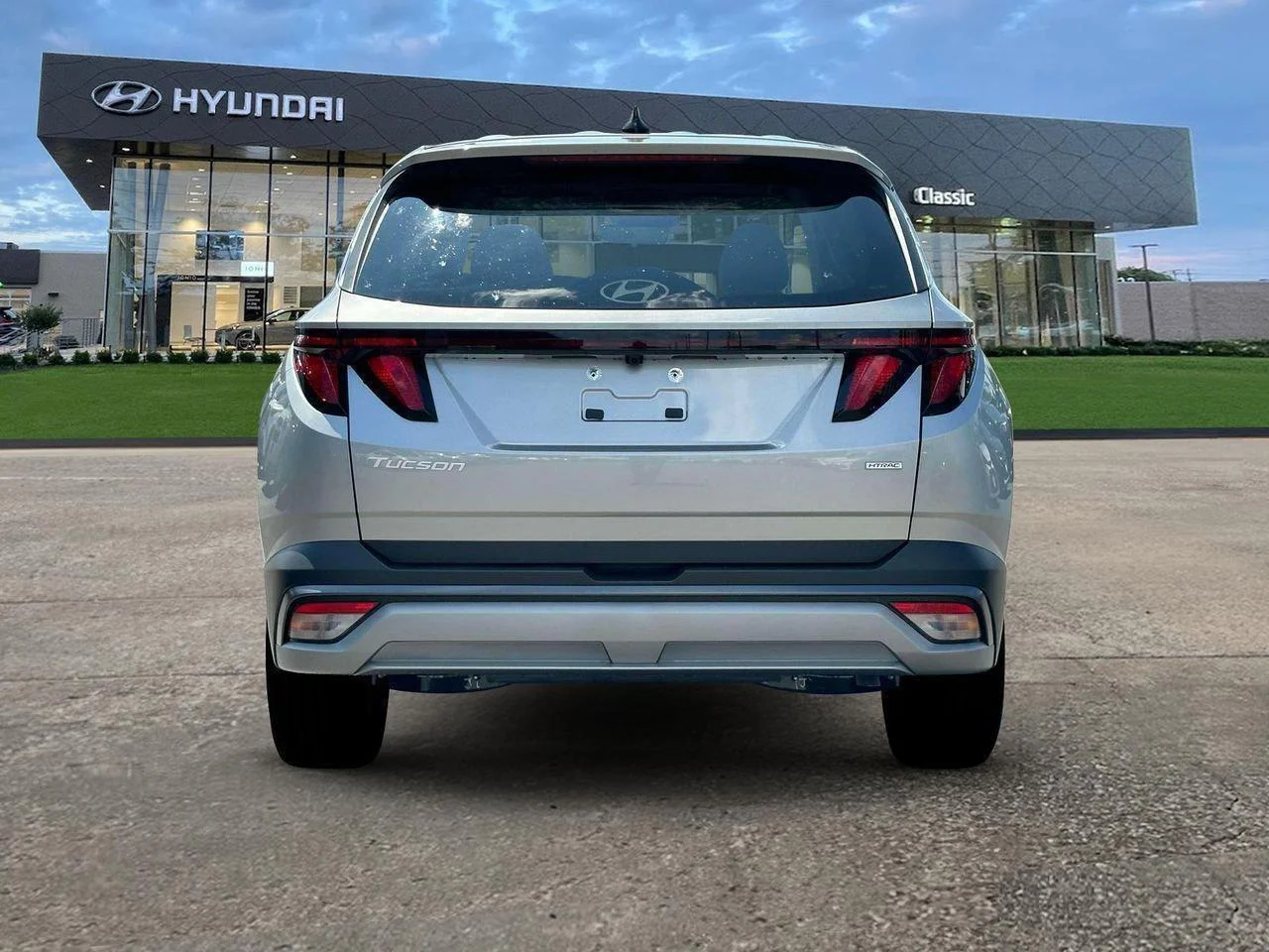 New 2026 Shimmering Silver Metallic Hyundai SE image 7