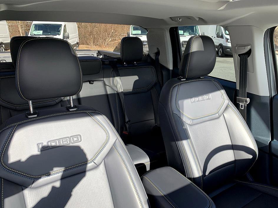 New 2026 Carbonized Gray Metallic Ford Lobo™ image 21
