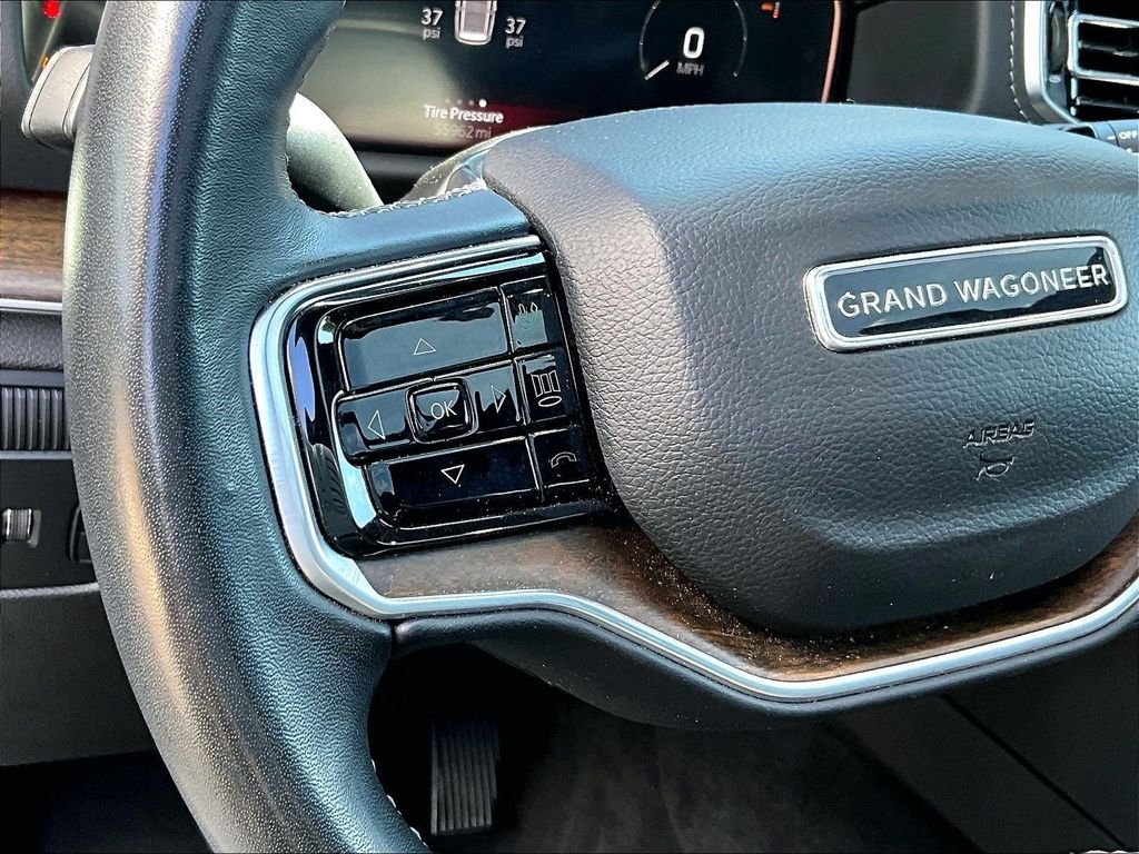 Used 2023 White Jeep Base image 19