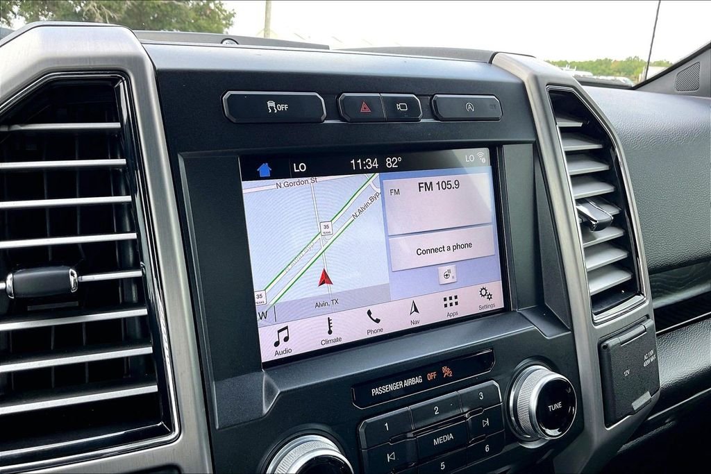 Used 2018 Shadow Black Ford Platinum image 24