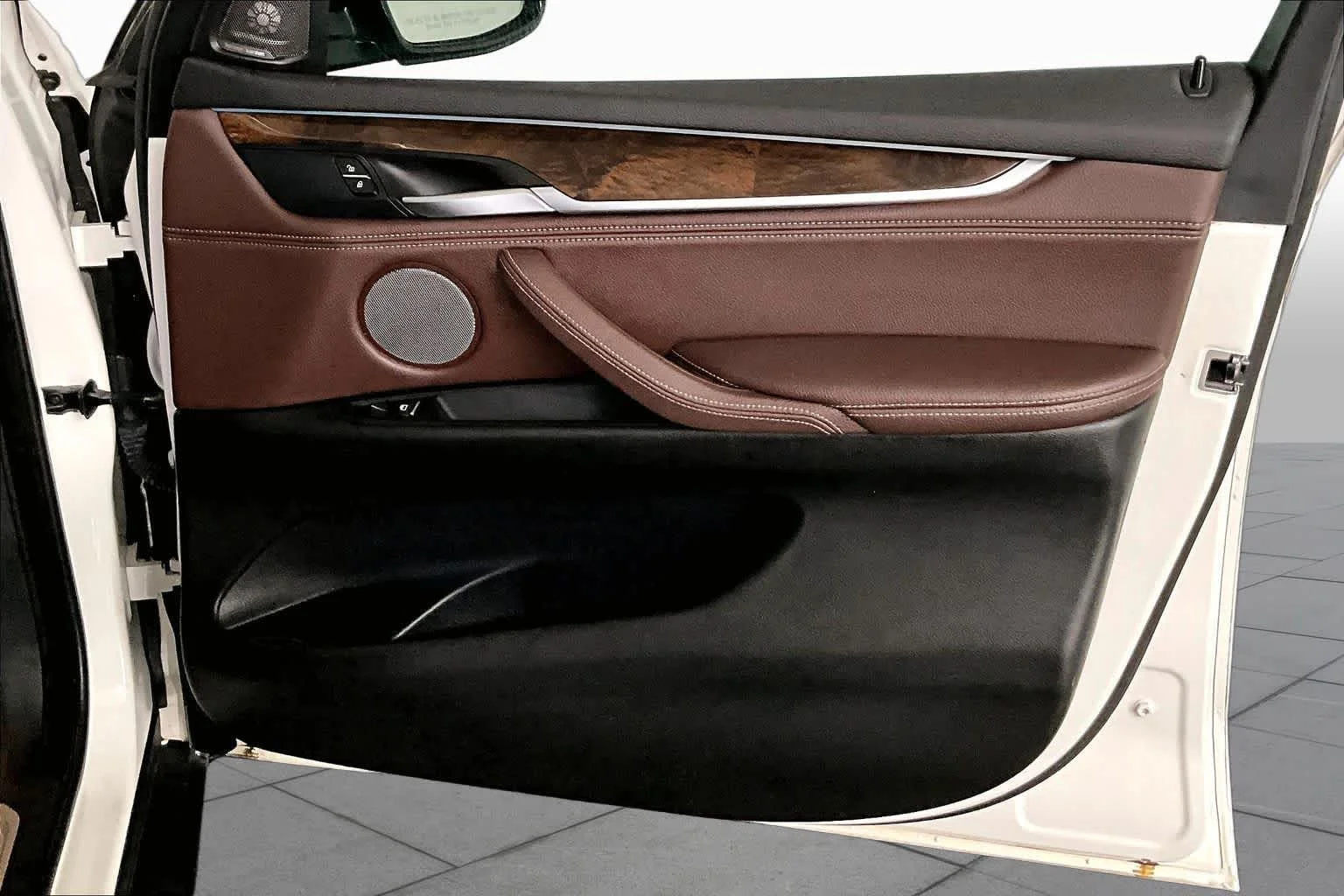 Used 2017 Alpine White BMW xDrive35i image 23