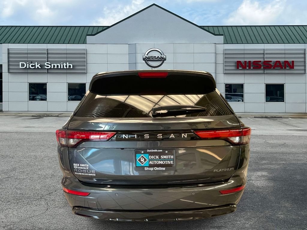 New 2026 Gray Nissan Platinum image 5