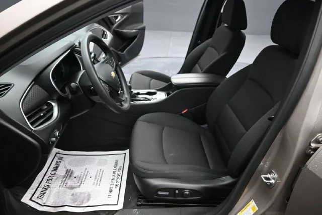 Used 2025 Mineral Gray Metallic Chevrolet LT image 12