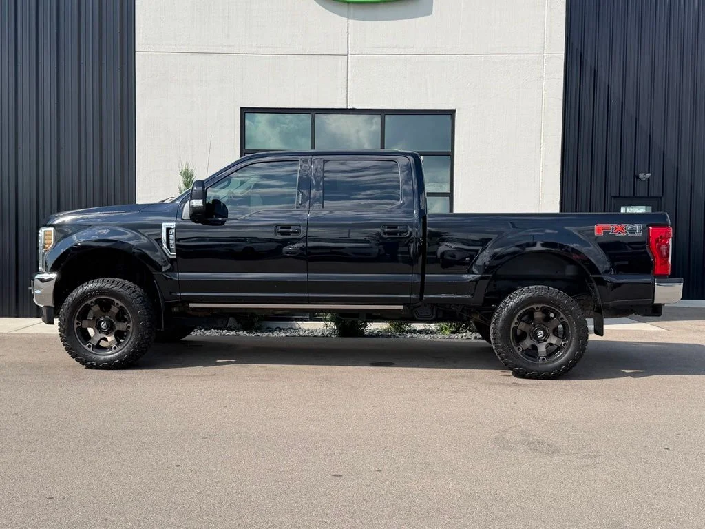 Used 2019 Black Ford Lariat image 2