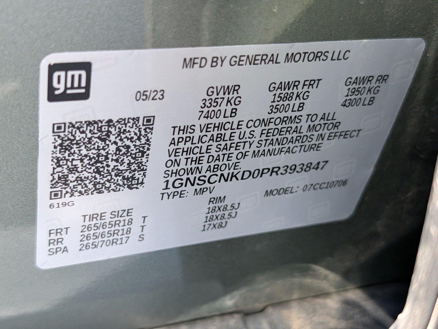 Used 2023 SILVER SAGE METALLIC Chevrolet LT image 36