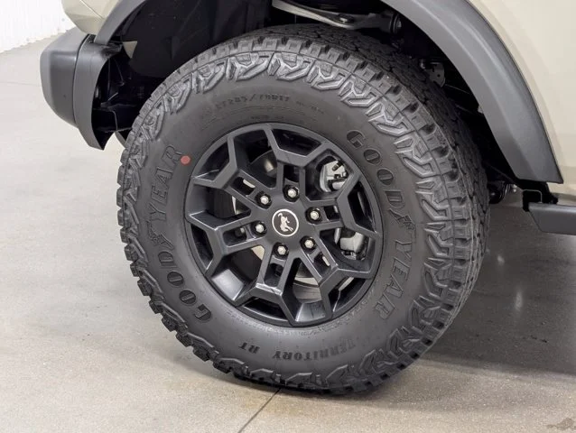 New 2026 Desert Sand Ford Badlands® image 31