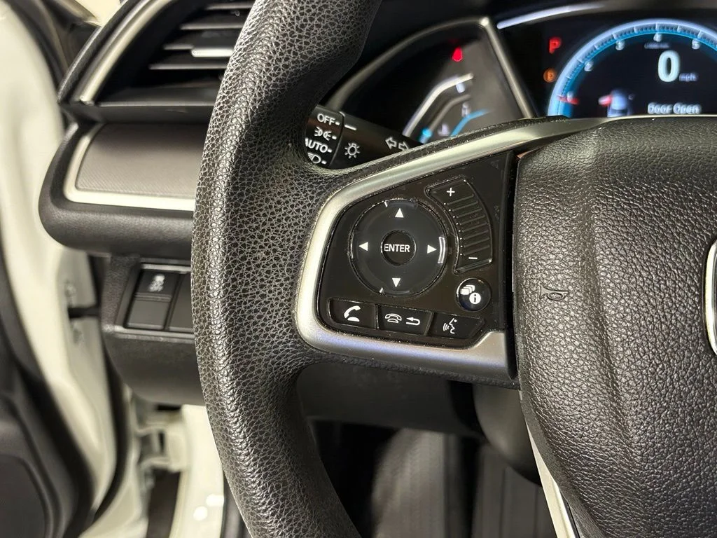 Used 2018  Honda EX image 20
