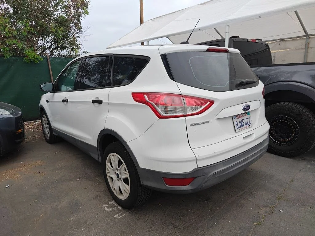 Used 2015 White Ford S image 6