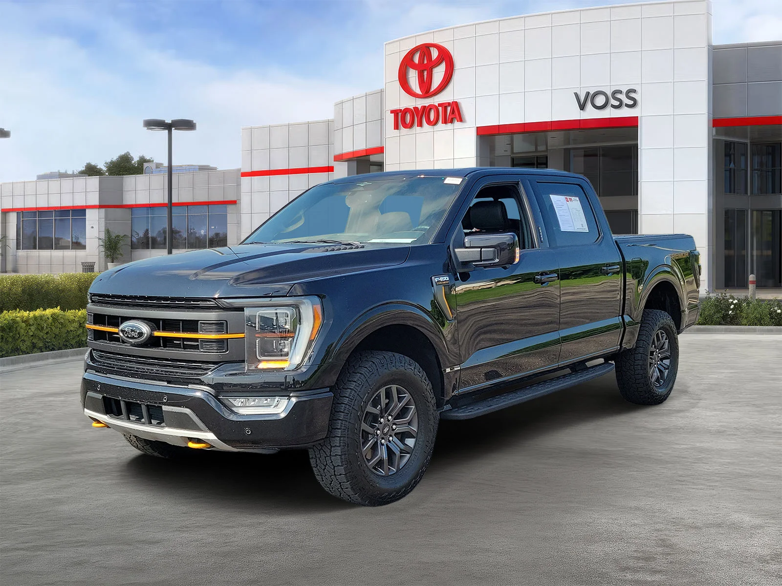 Used 2023 Agate Black Ford Tremor image 2