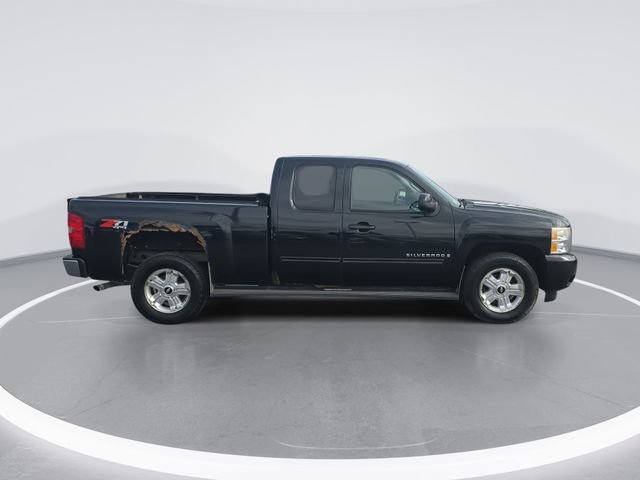 Used 2009 Chevrolet Silverado 1500 LTZ with VIN 1GCEK39049Z175932 for sale in Davison, MI