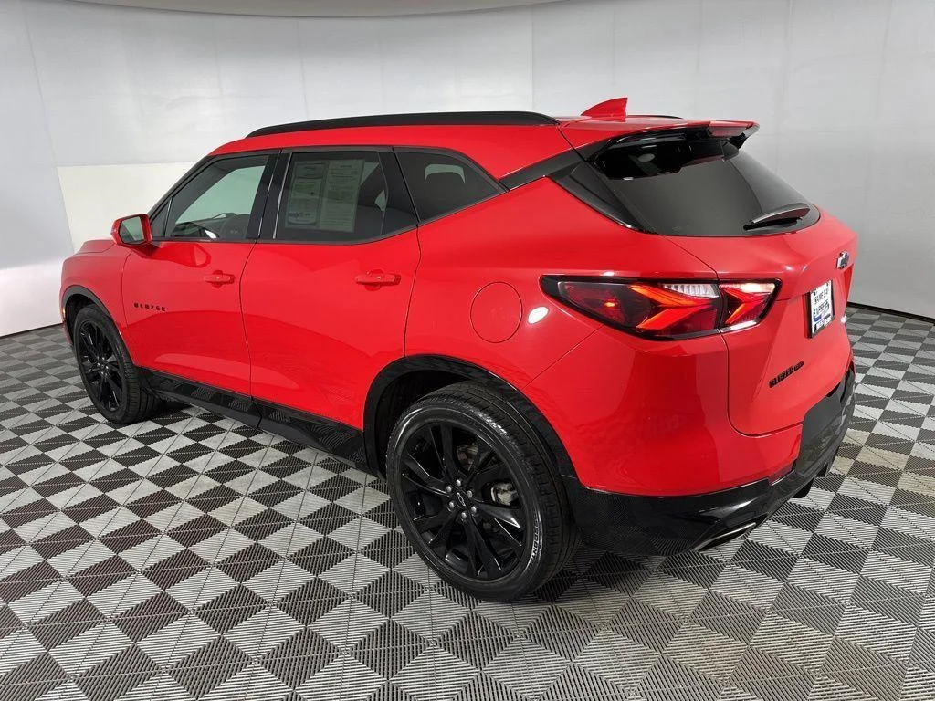 Used 2019 Red Hot Chevrolet RS image 4