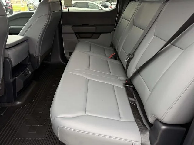 New 2026 Oxford White Ford F-350® XL image 25