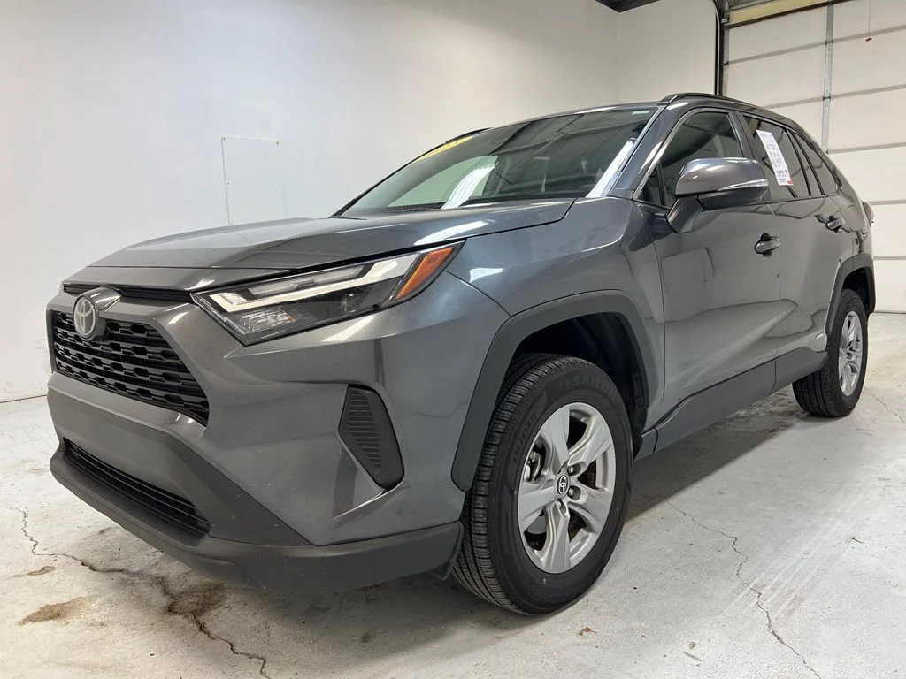 Used 2025 Gray Toyota LE image 12