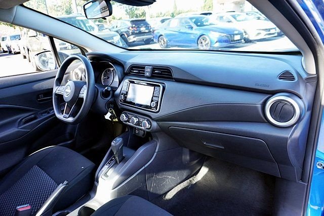 Used 2024 Blue Nissan 1.6 S image 9