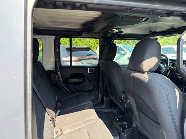 Used 2020 Gray Jeep Unlimited Sport image 10
