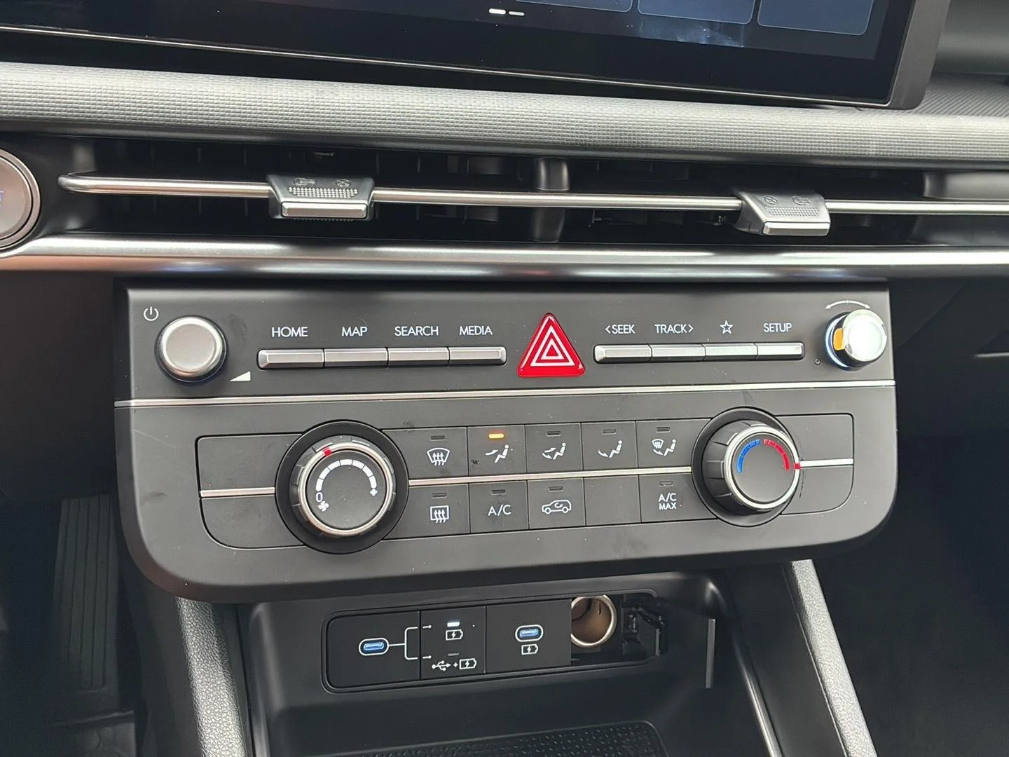 New 2026 Atlantis Blue Hyundai SE image 22