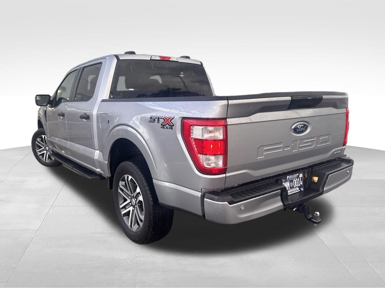Used 2021 Silver Ford XL image 4
