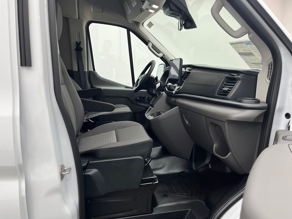 New 2026 White Ford XLT image 32