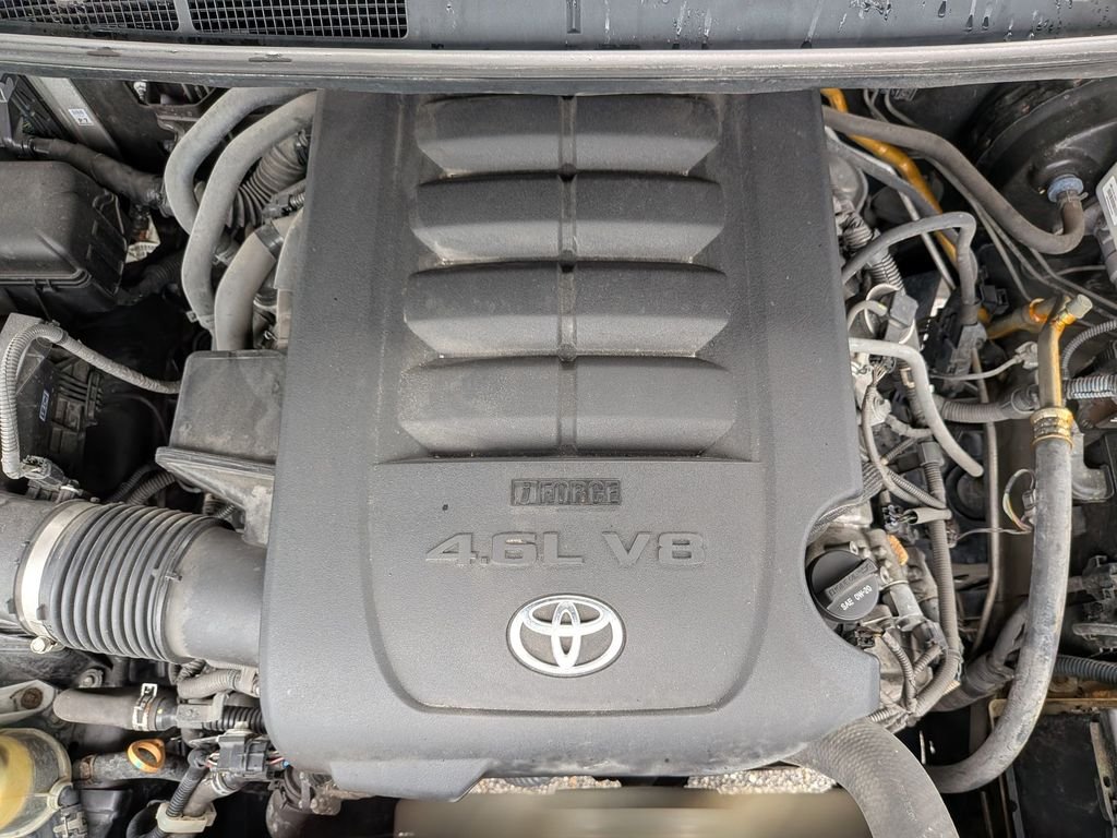Used 2017 Gray Toyota SR5 image 12