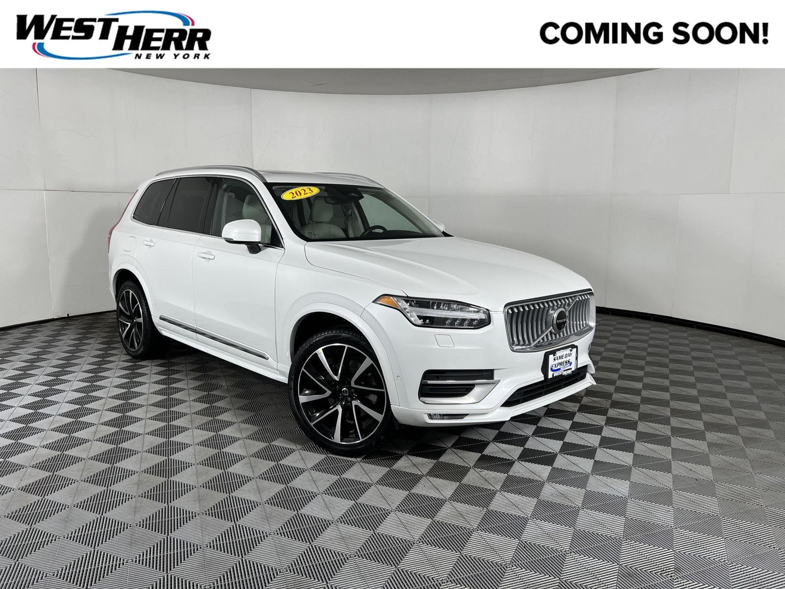 2023 Volvo XC90 Plus