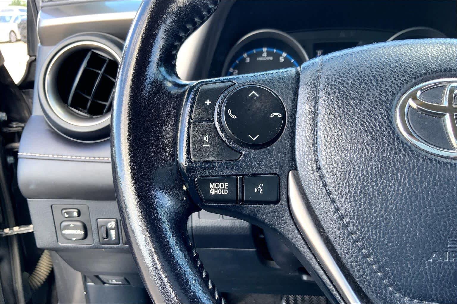 Used 2017 Magnetic Gray Metallic Toyota XLE image 23
