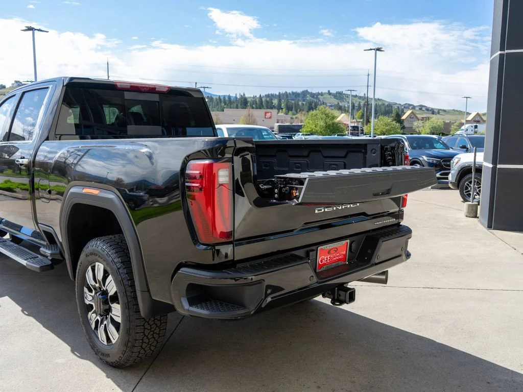2026 GMC Sierra 2500HD Denali - Photo 33