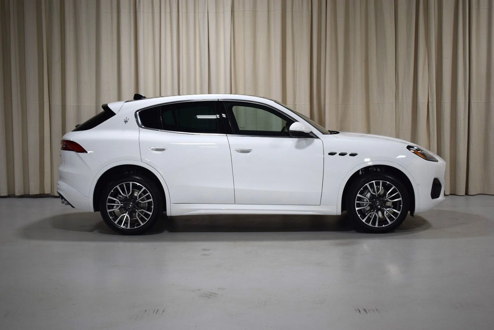 New 2025  Maserati  image 14