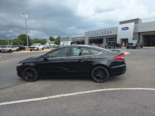 Used 2019 Black Ford SE image 6