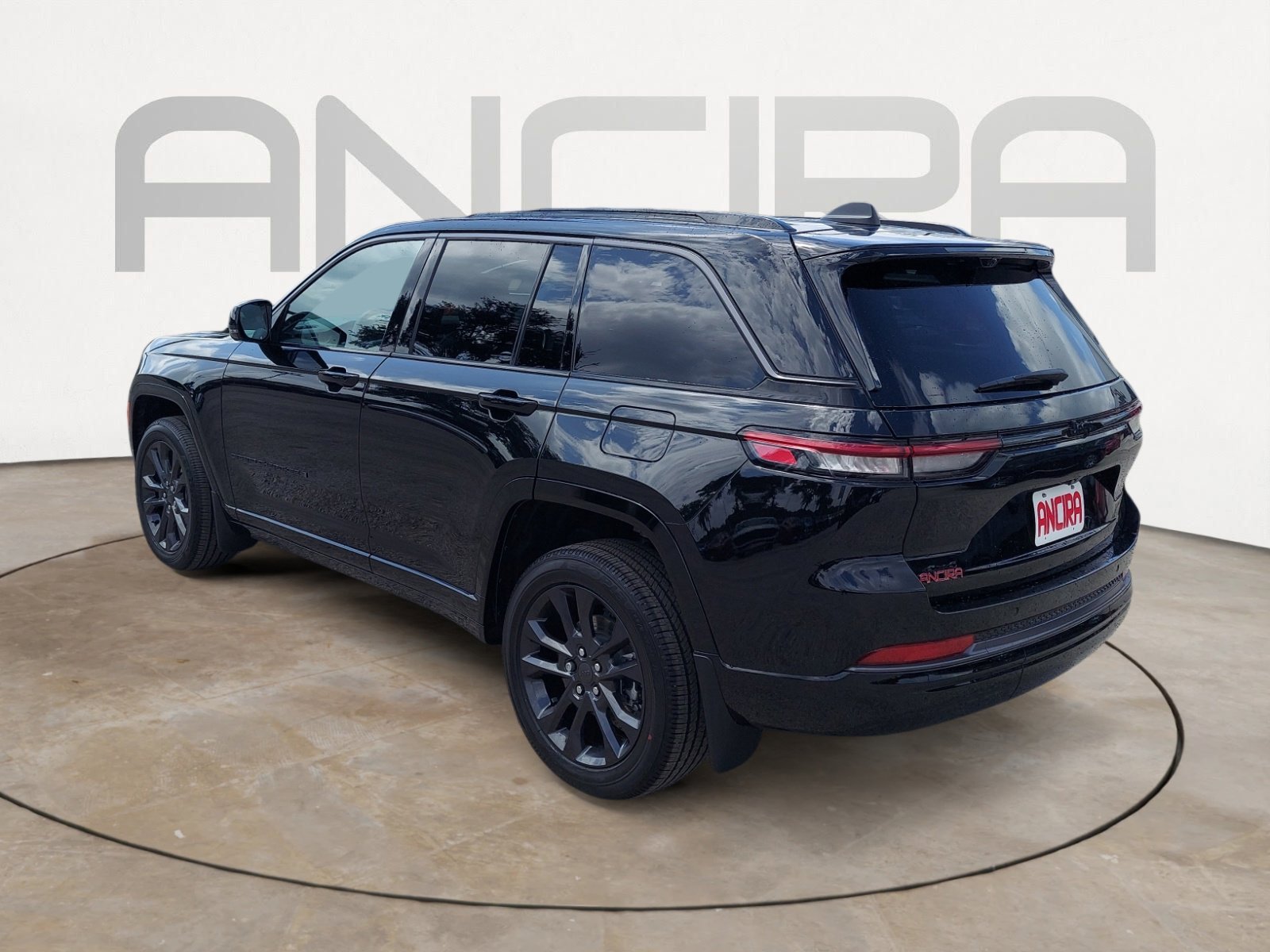 New 2026 Diamond Black Crystal Pearlcoat Jeep Limited Reserve image 8